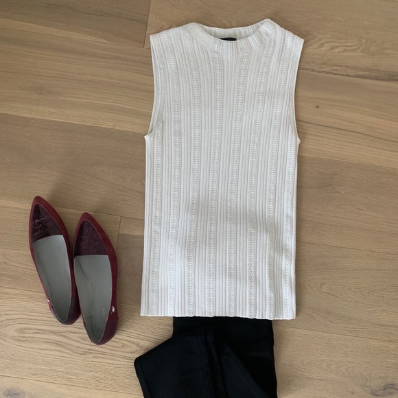 Theory sleeveless top - Picture 1 of 6